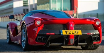 Brytyjska tablica rejestracyjna V12 LAF zostanie wystawiona na...