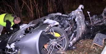 Dwie osoby zginęły w wypadku Ferrari FF