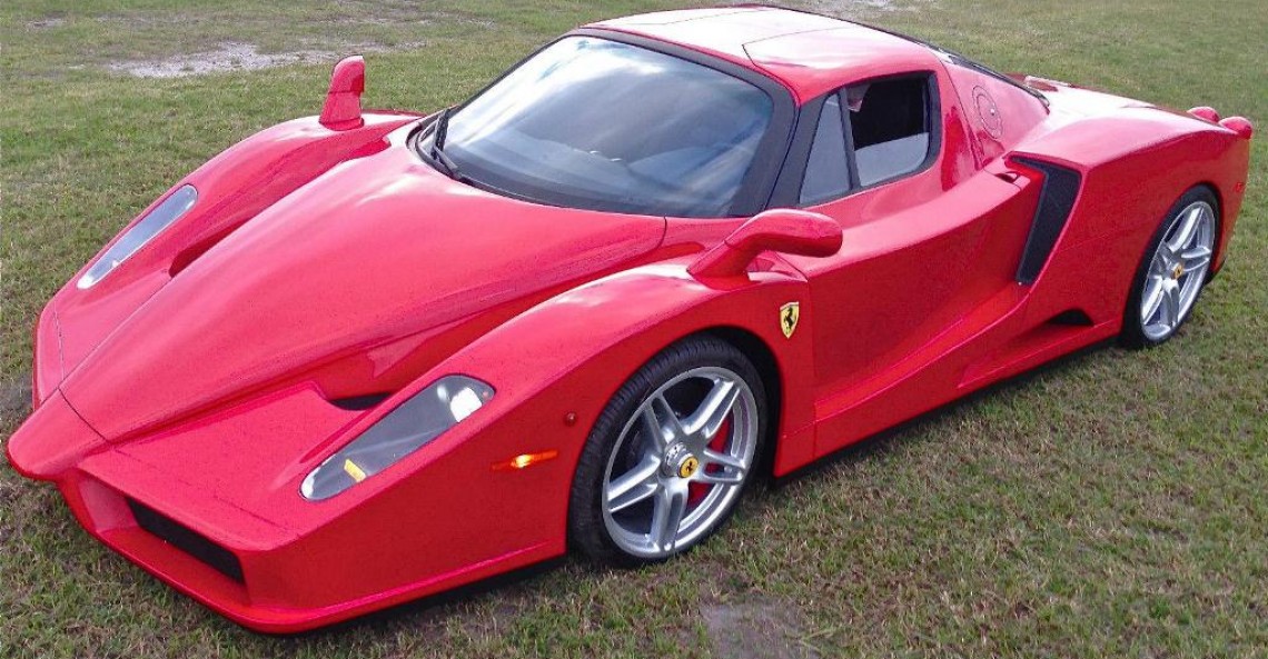 Replika Ferrari Enzo