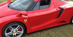 Replika Ferrari Enzo