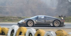Wideo: Ferrari P4/5 Competizione postawio pierwsze kroki na torze