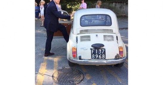 Tom Hanks i Fiat 500