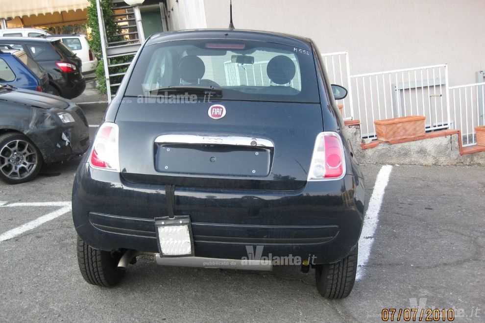 Nowy Fiat 500 AWD crossover - zdjcie szpiegowskie