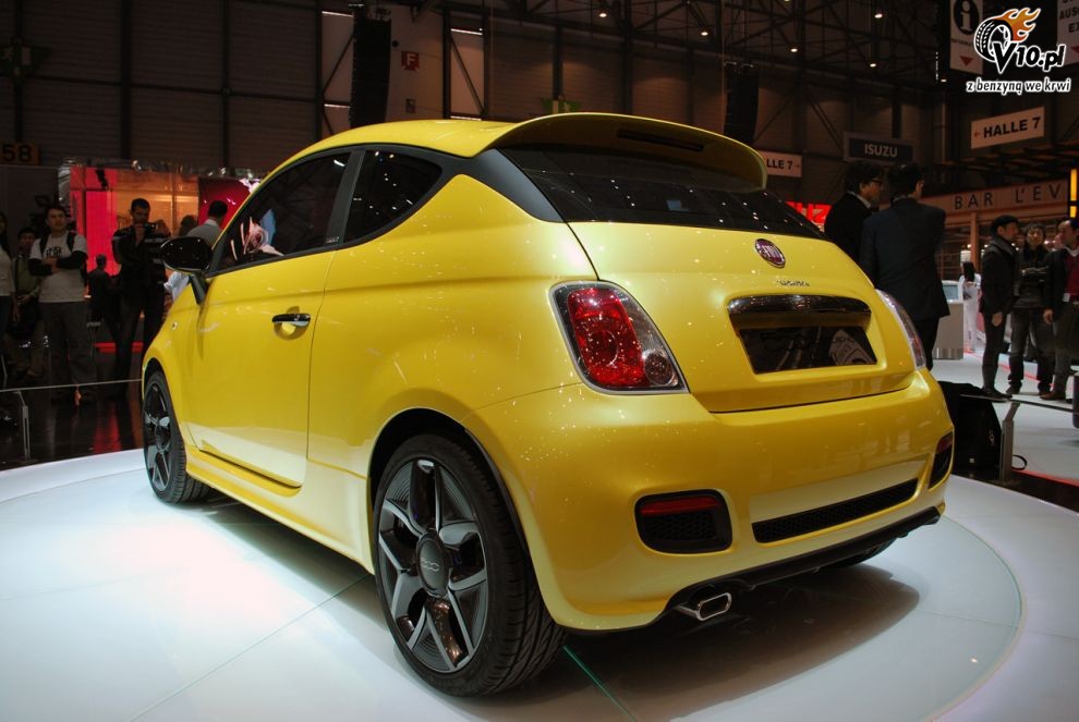Fiat 500 Coupe Zagato Concept na targach w Genewie