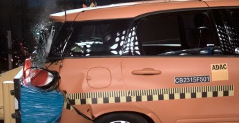 ADAC udowadnia, że małe auta z trzema rzędami siedzeń są...