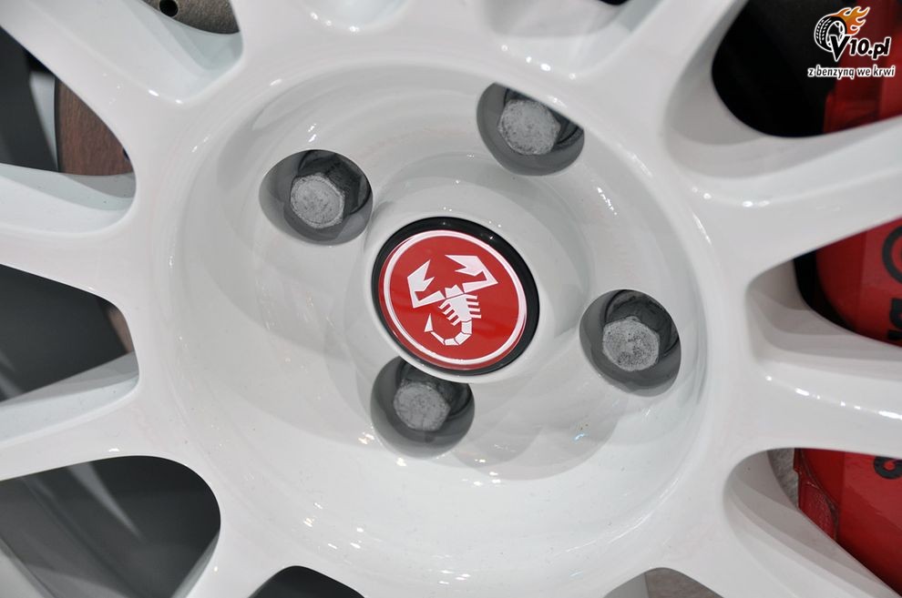 Nowy Fiat Abarth Punto Evo esseesse - Paris Motor Show 2010