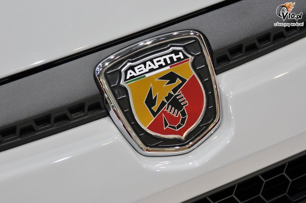 Nowy Fiat Abarth Punto Evo esseesse - Paris Motor Show 2010
