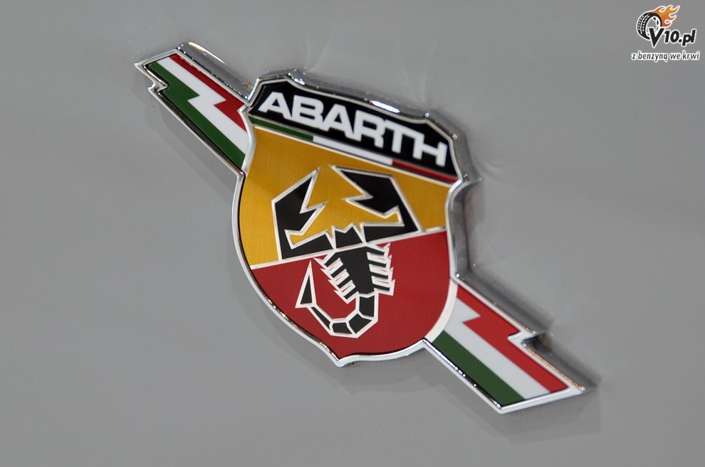 Nowy Fiat Abarth Punto Evo esseesse - Paris Motor Show 2010