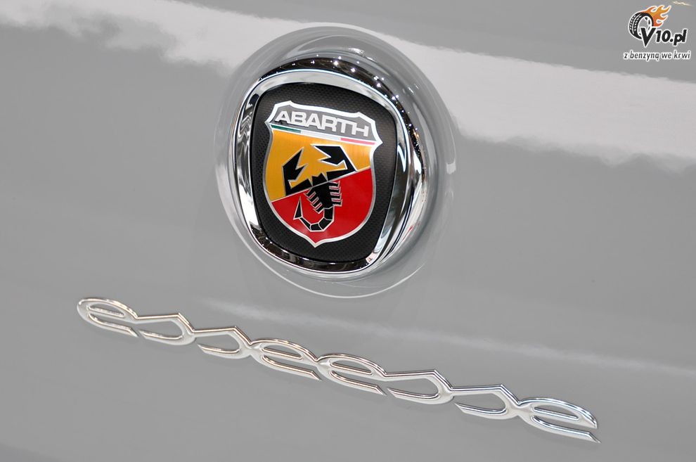 Nowy Fiat Abarth Punto Evo esseesse - Paris Motor Show 2010