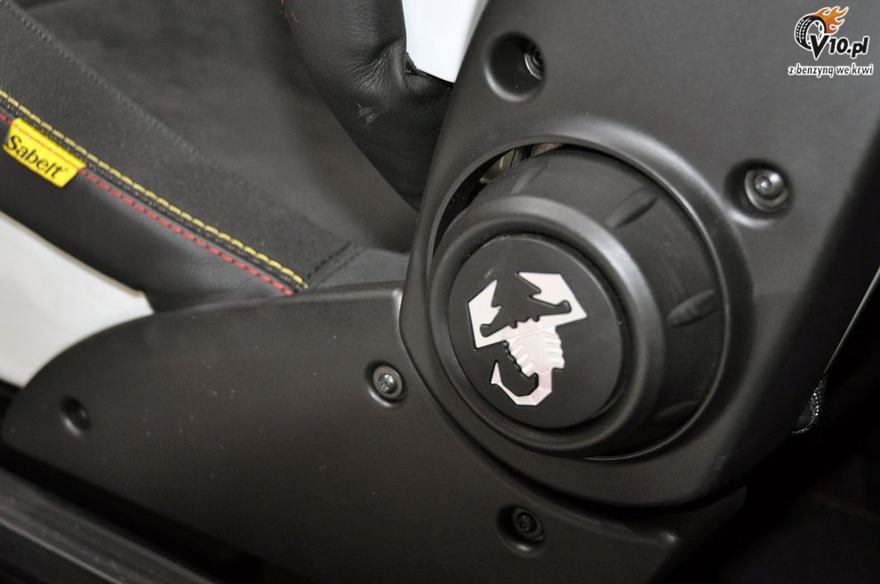 Nowy Fiat Abarth Punto Evo esseesse - Paris Motor Show 2010