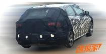 Fiat Viaggio Hatchback - zdjcia szpiegowskie