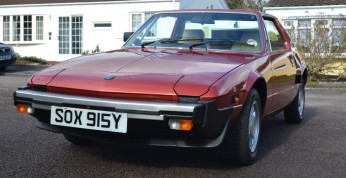 Fiat X1/9 Bertone z przebiegiem zaledwie 2380 mil wystawiony na...