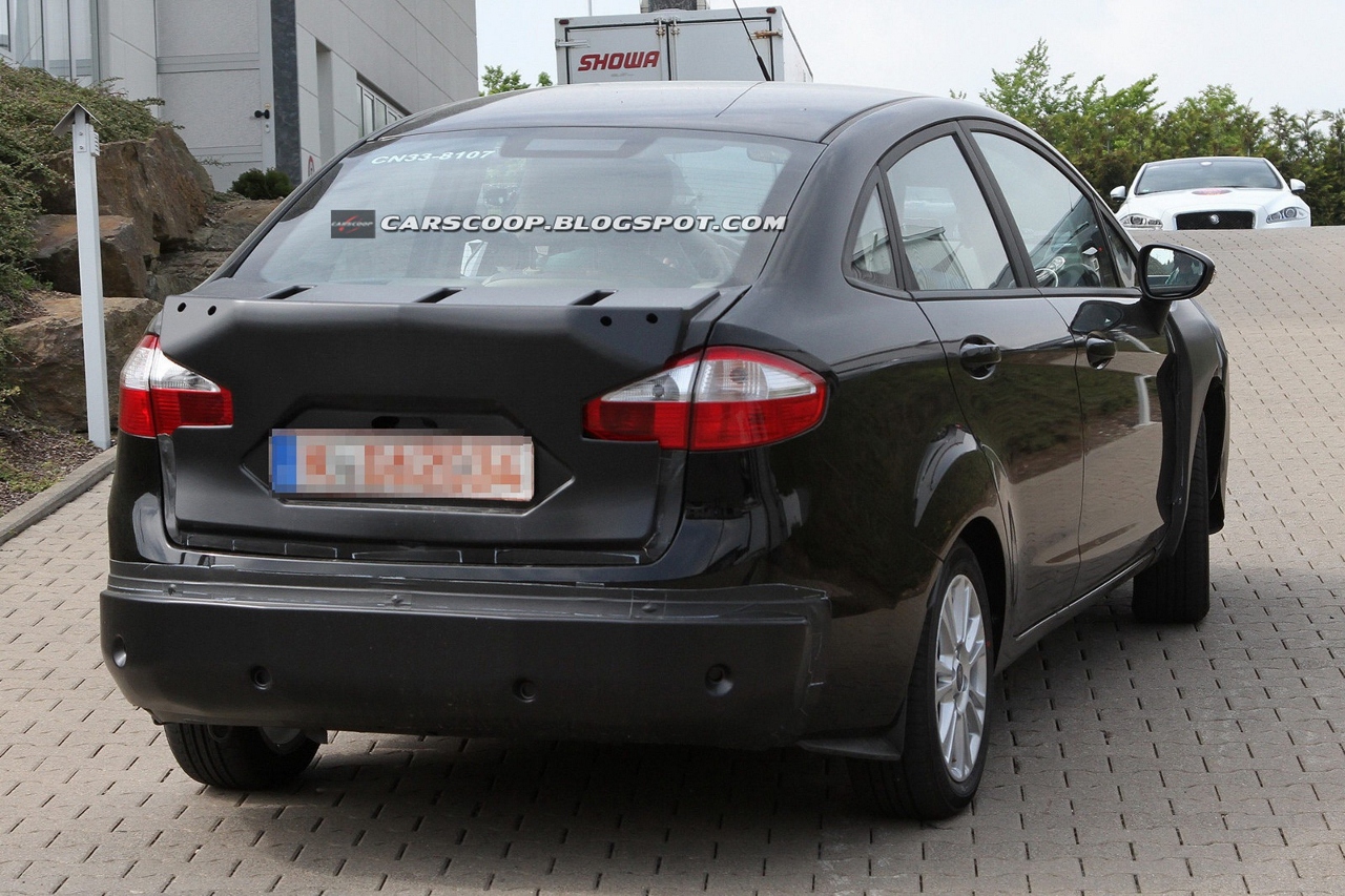Ford Fiesta Sedan