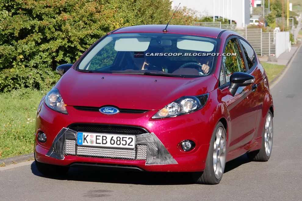 Nowy Ford Fiesta ST 2011 - zdjcie szpiegowskie
