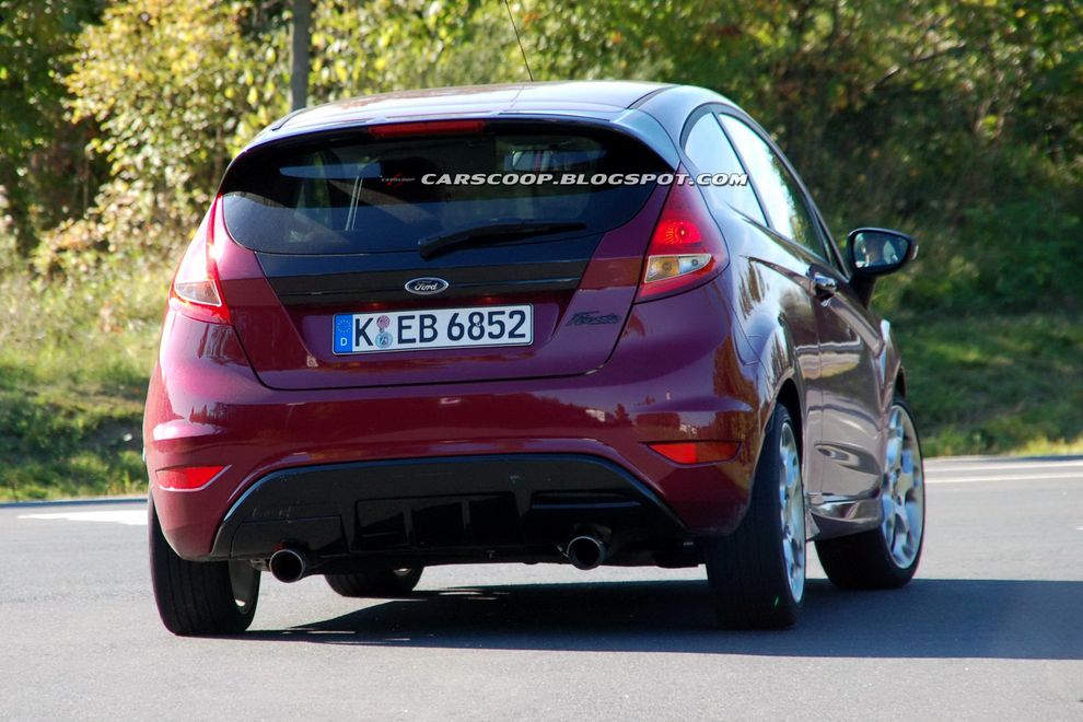 Nowy Ford Fiesta ST 2011 - zdjcie szpiegowskie