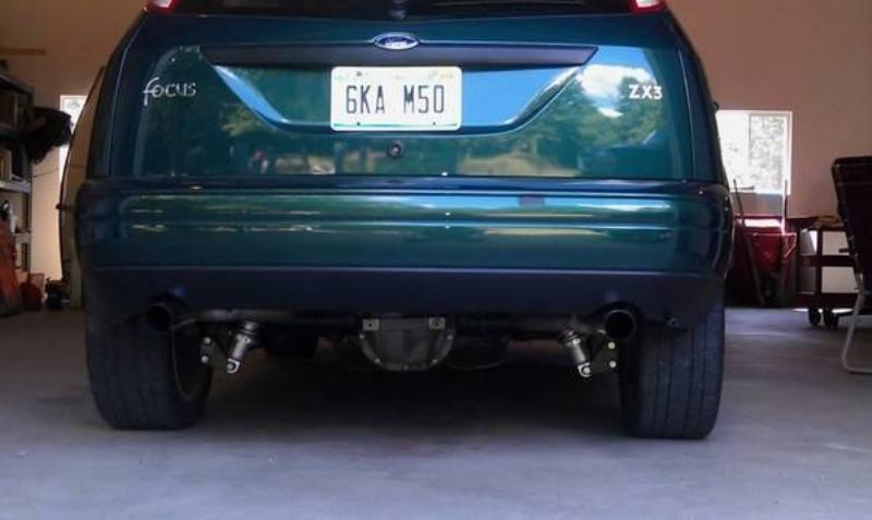 Ford Focus V8