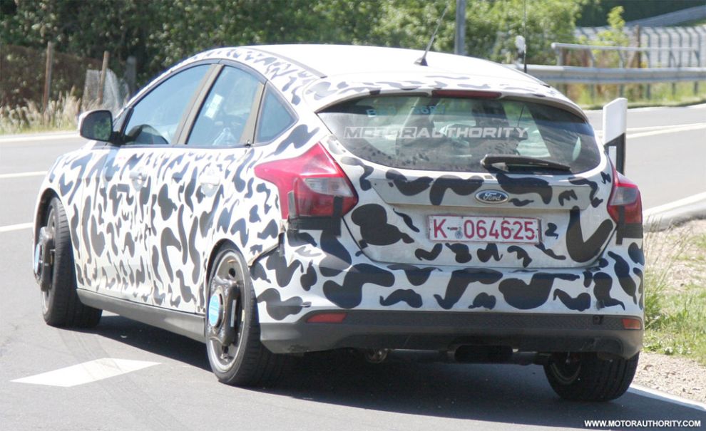 Ford Focus ST na 2012 rok - zdjcia szpiegowskie