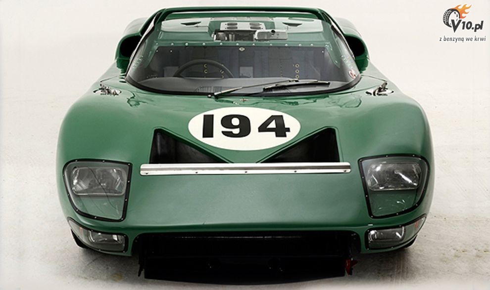 1965 Ford GT40 Roadster