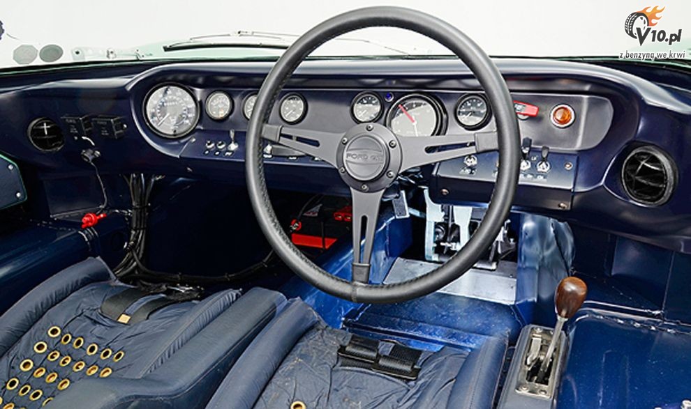 1965 Ford GT40 Roadster