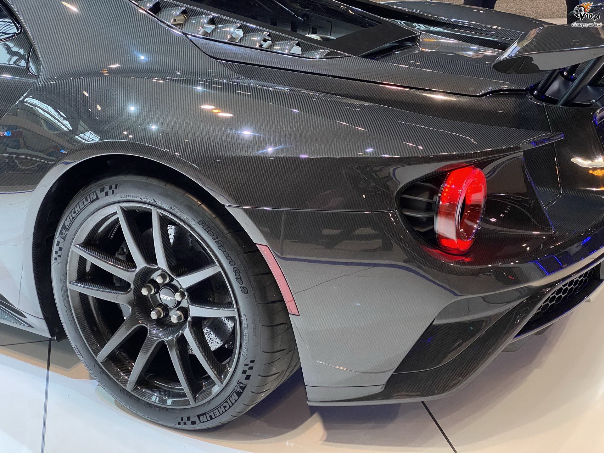 Ford GT