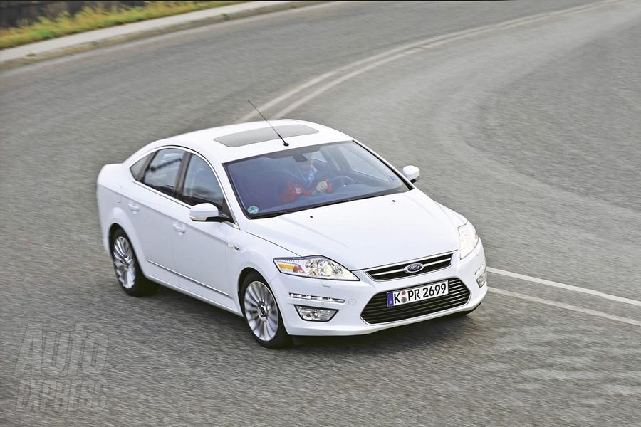 Nowy Ford Mondeo po face liftingu - zdjcie szpiegowskie