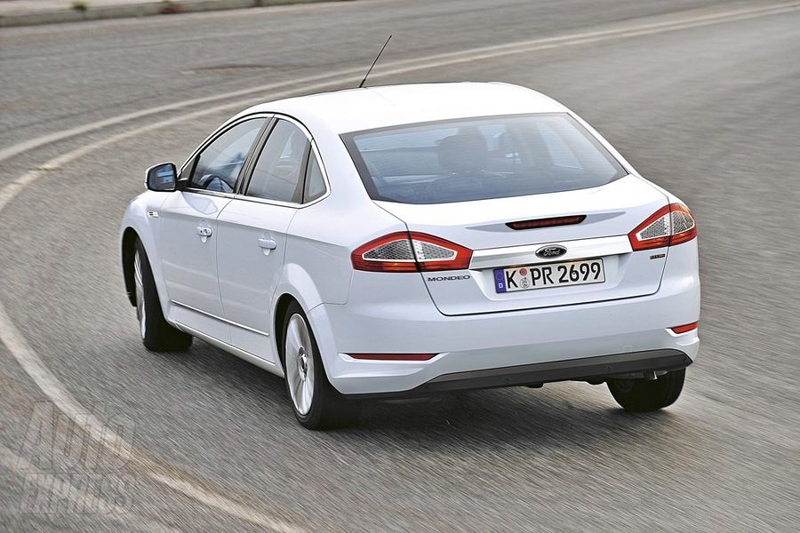 Nowy Ford Mondeo po face liftingu - zdjcie szpiegowskie