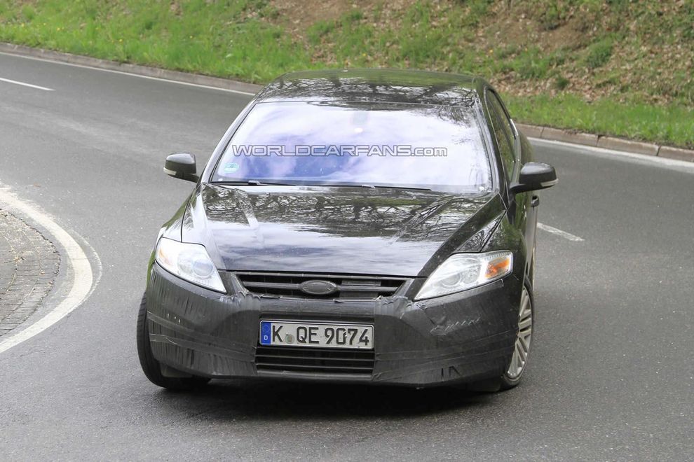Nowy Ford Mondeo 2010 po face liftingu - zdjcie szpiegowskie