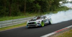 Vaughn Gittin Jr i Ford Mustang RTR