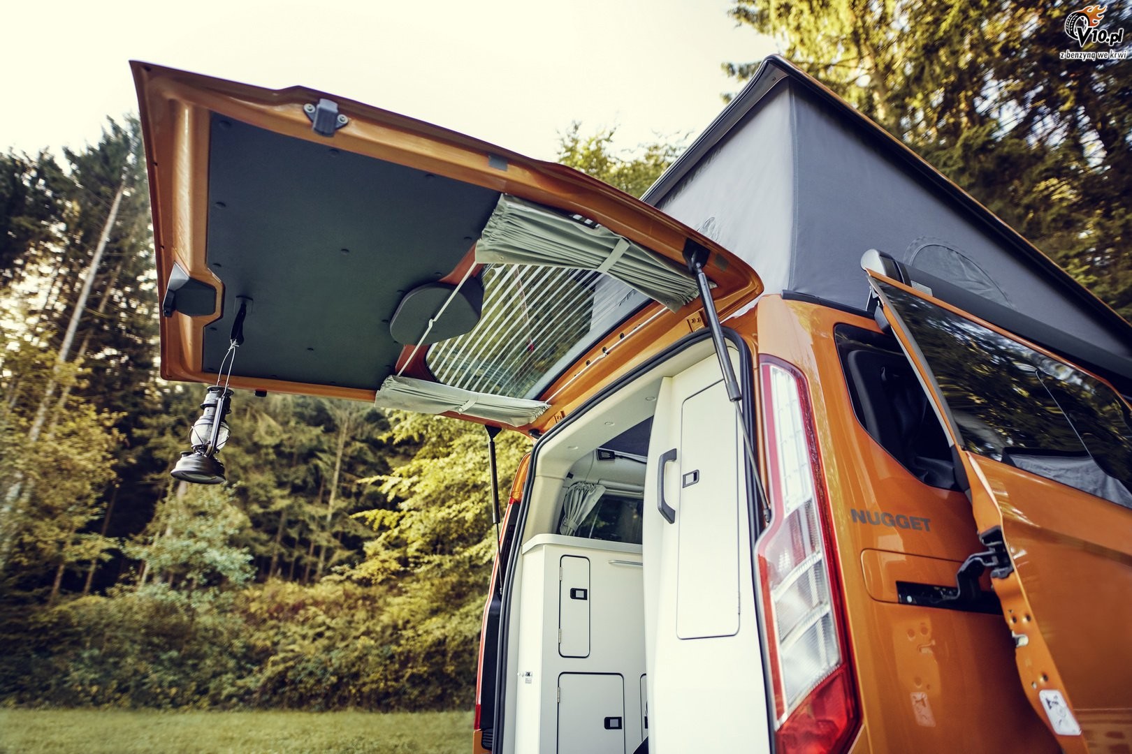 Ford Transit Custom Nugget Camper