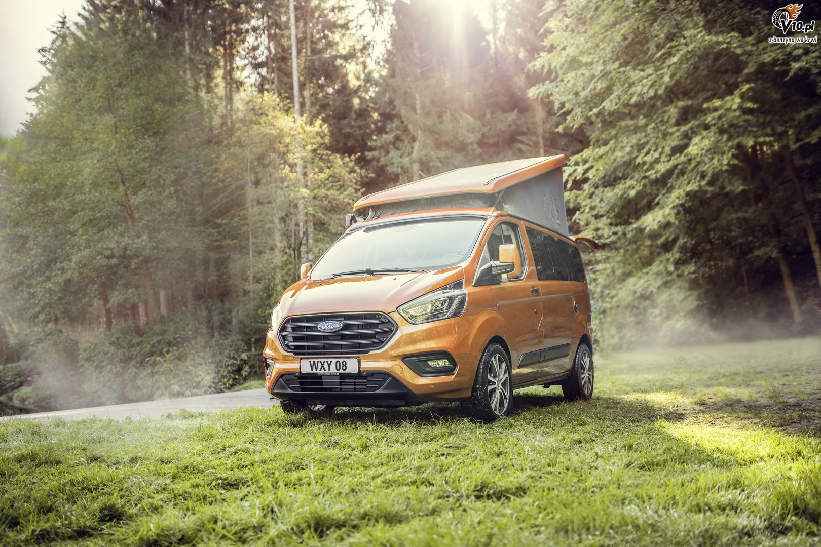 Ford Transit Custom Nugget Camper