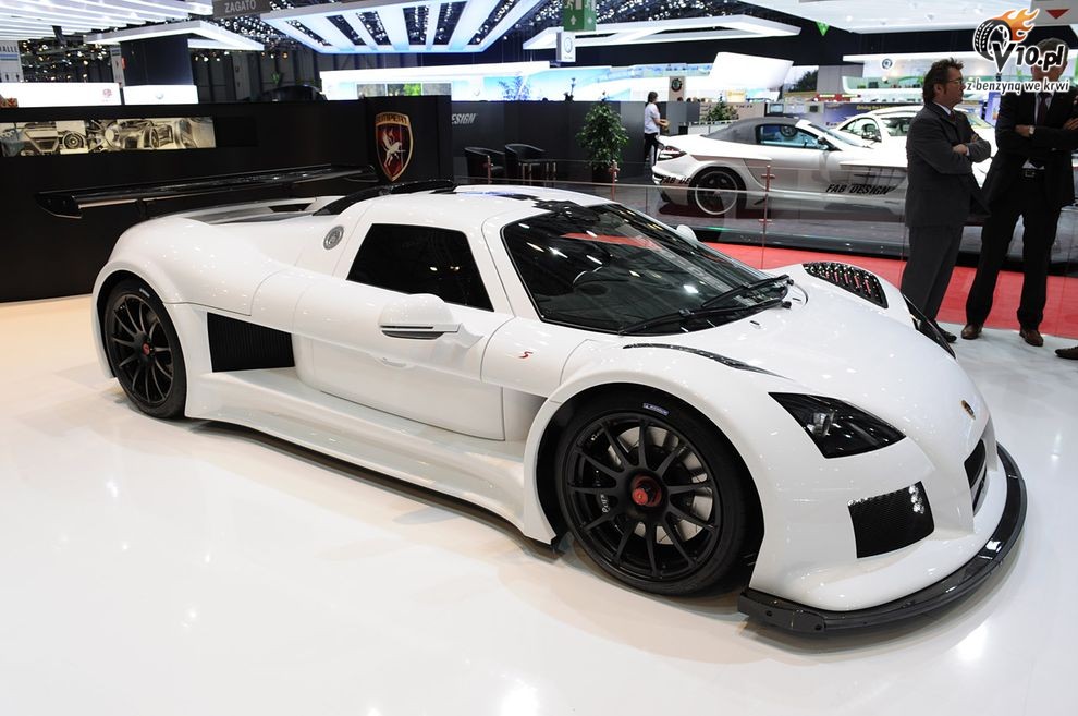 Gumpert Apollo S