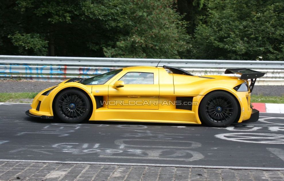 Gumpert Apollo