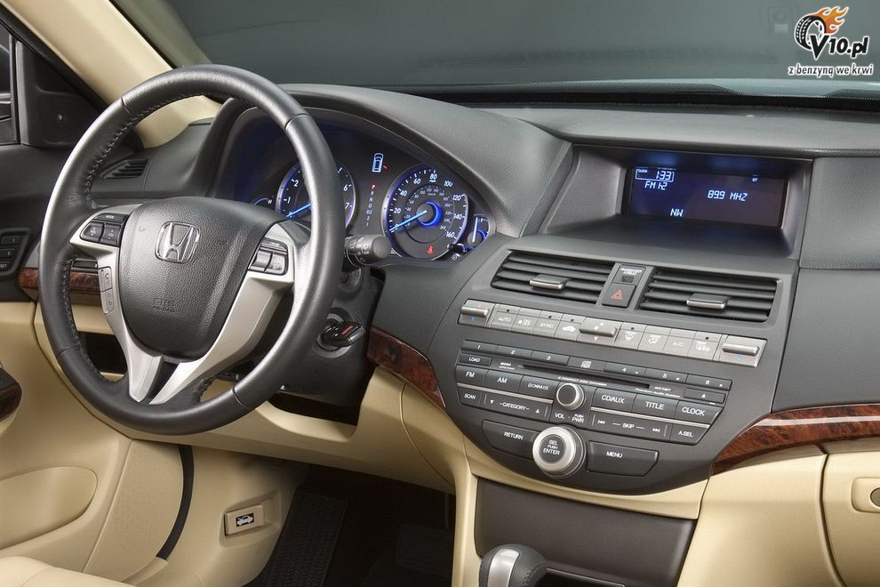 Nowa Honda Accord Crosstour