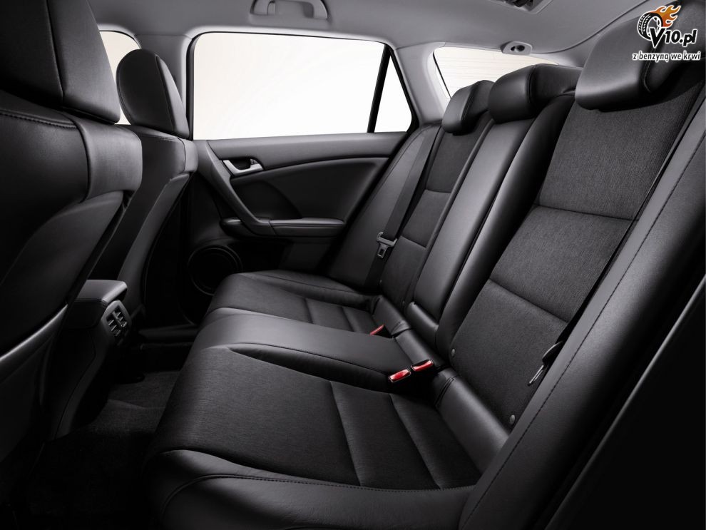 Nowa Honda Accord Tourer Taxi