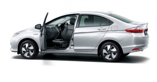 Honda Grace Hybrid