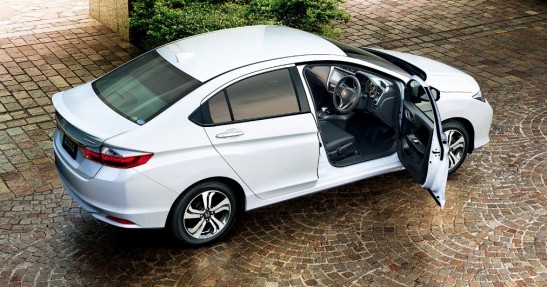 Honda Grace Hybrid