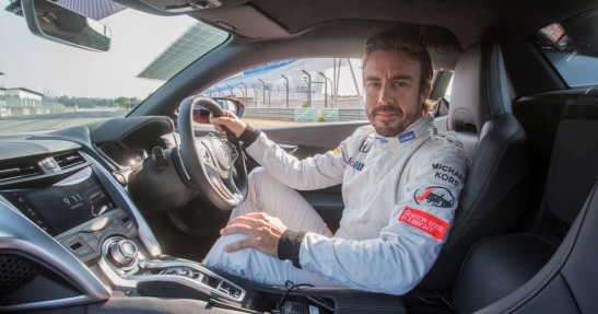 Fernando Alonso za kierownicą Hondy NSX