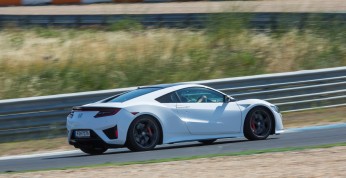 Honda NSX wyjdzie w wersji Type-R i Roadster