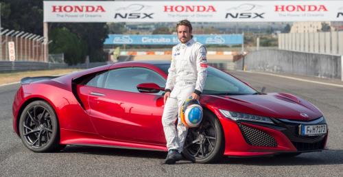 Fernando Alonso za kierownic Hondy NSX