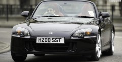 Hondy S2000 na tureckiej autostradzie