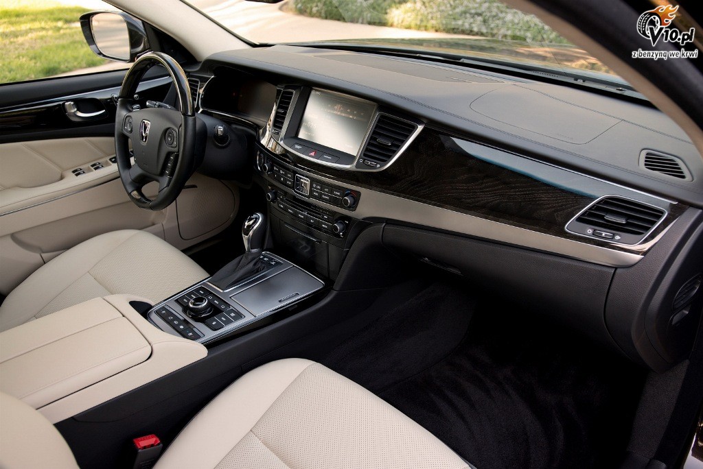 Hyundai Equus