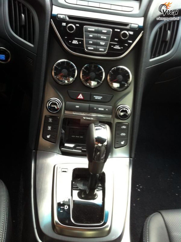 Hyundai Genesis Coupe 2012
