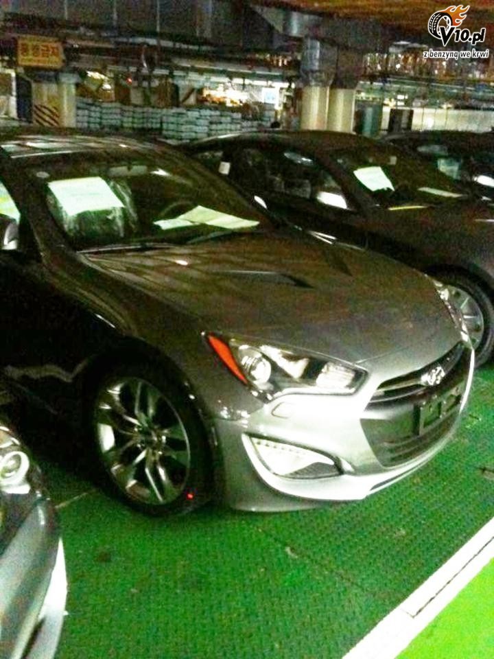 Hyundai Genesis Coupe 2012