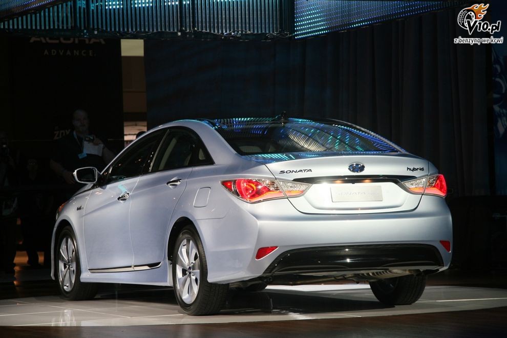 Nowy Hyundai Sonata Hybrid - New York Auto Show 2010