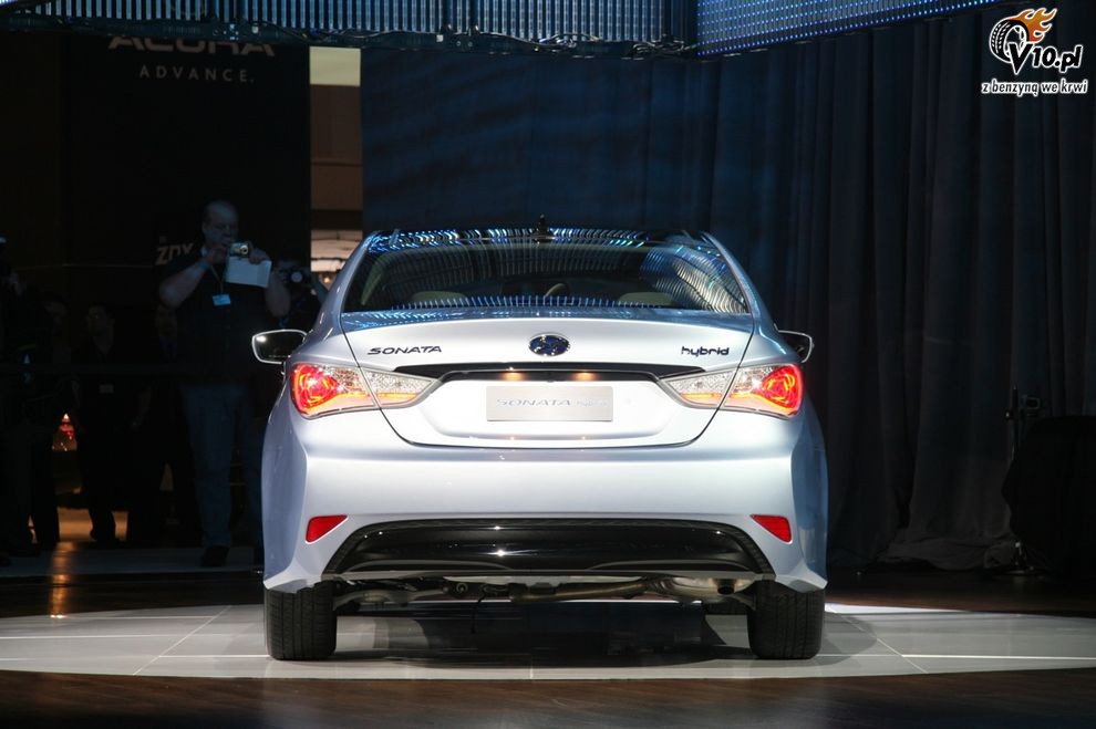 Nowy Hyundai Sonata Hybrid - New York Auto Show 2010