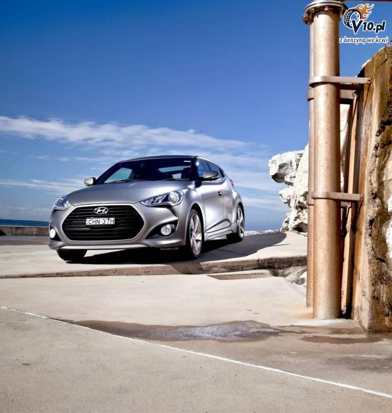Hyundai Veloster SR Turbo