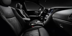 Infiniti FX Black&White