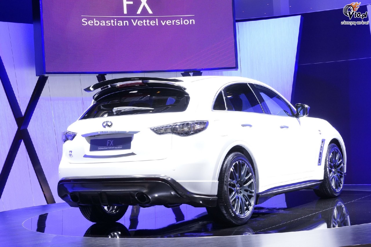 Infiniti FX Sebastian Vettel Edition