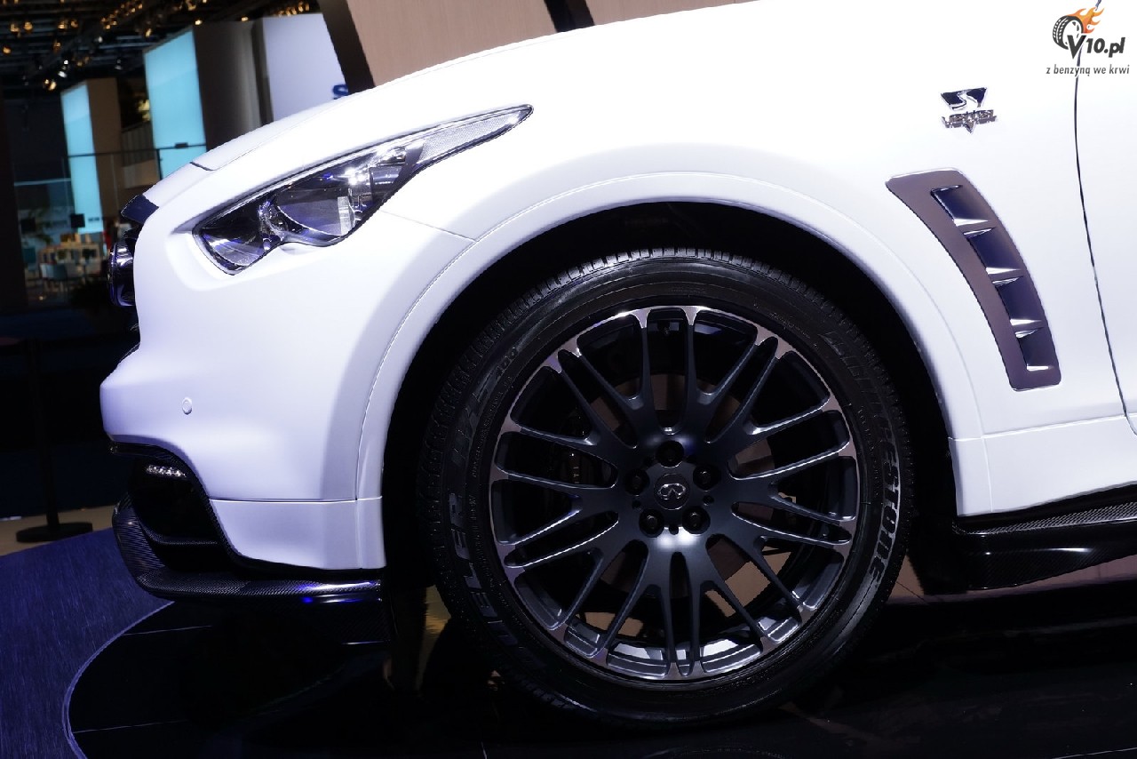 Infiniti FX Sebastian Vettel Edition