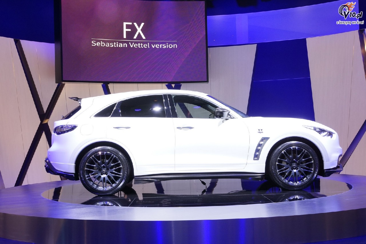 Infiniti FX Sebastian Vettel Edition